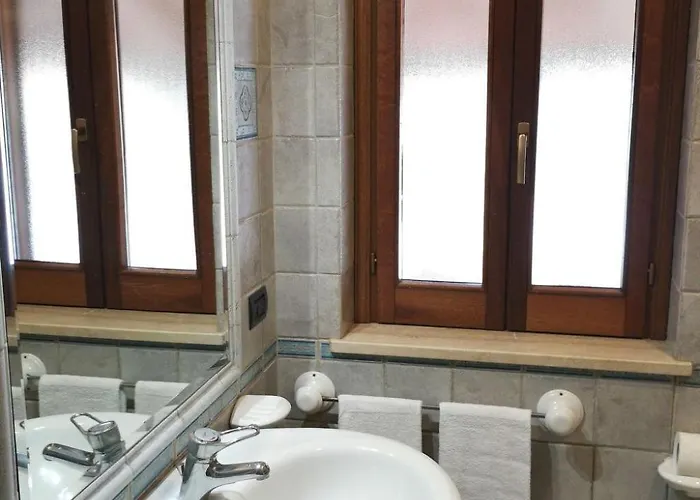 Mit Wasserblick By Interhome Hébergement de vacances